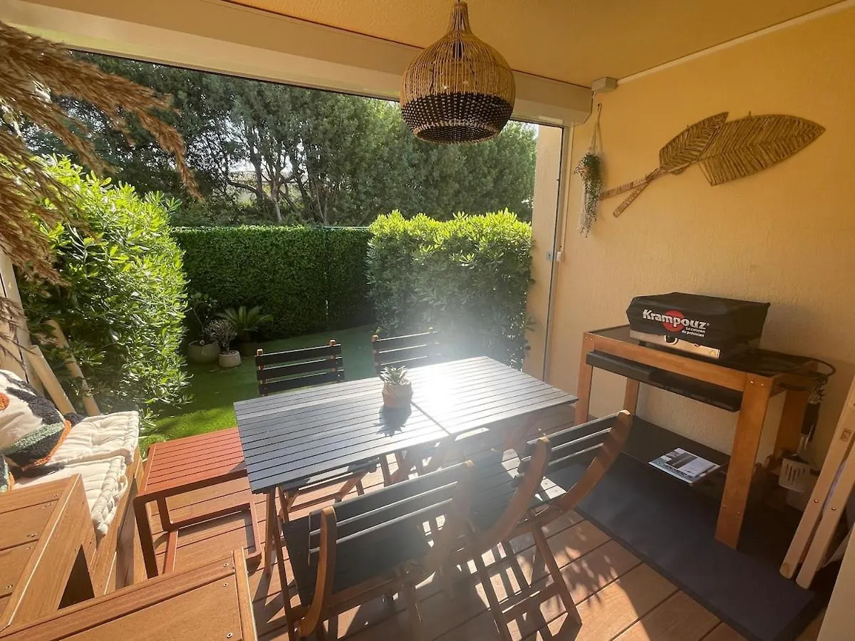 Studio 3 Etoiles - Parking - Wifi - Clim - Piscine Roquebrune-sur-Argens France