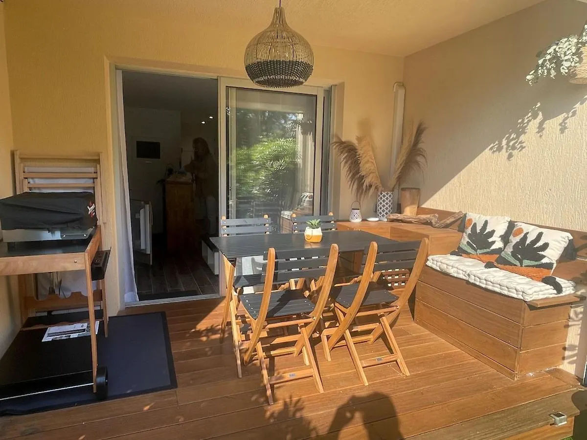Studio 3 Etoiles - Parking - Wifi - Clim - Piscine Roquebrune-sur-Argens Apartment