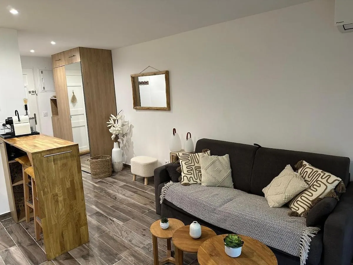 Studio 3 Etoiles - Parking - Wifi - Clim - Piscine Roquebrune-sur-Argens Apartment